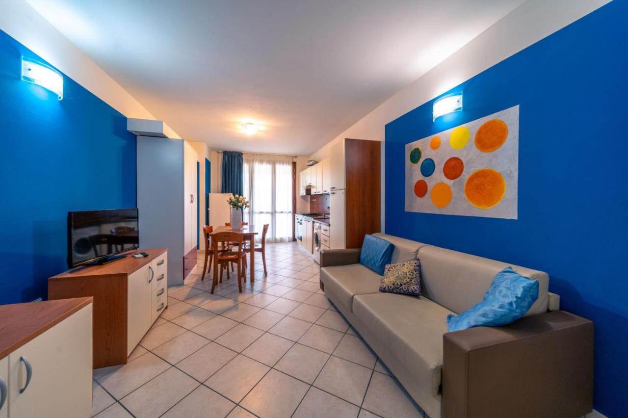Residence Alessandra チェゼナーティコ エクステリア 写真