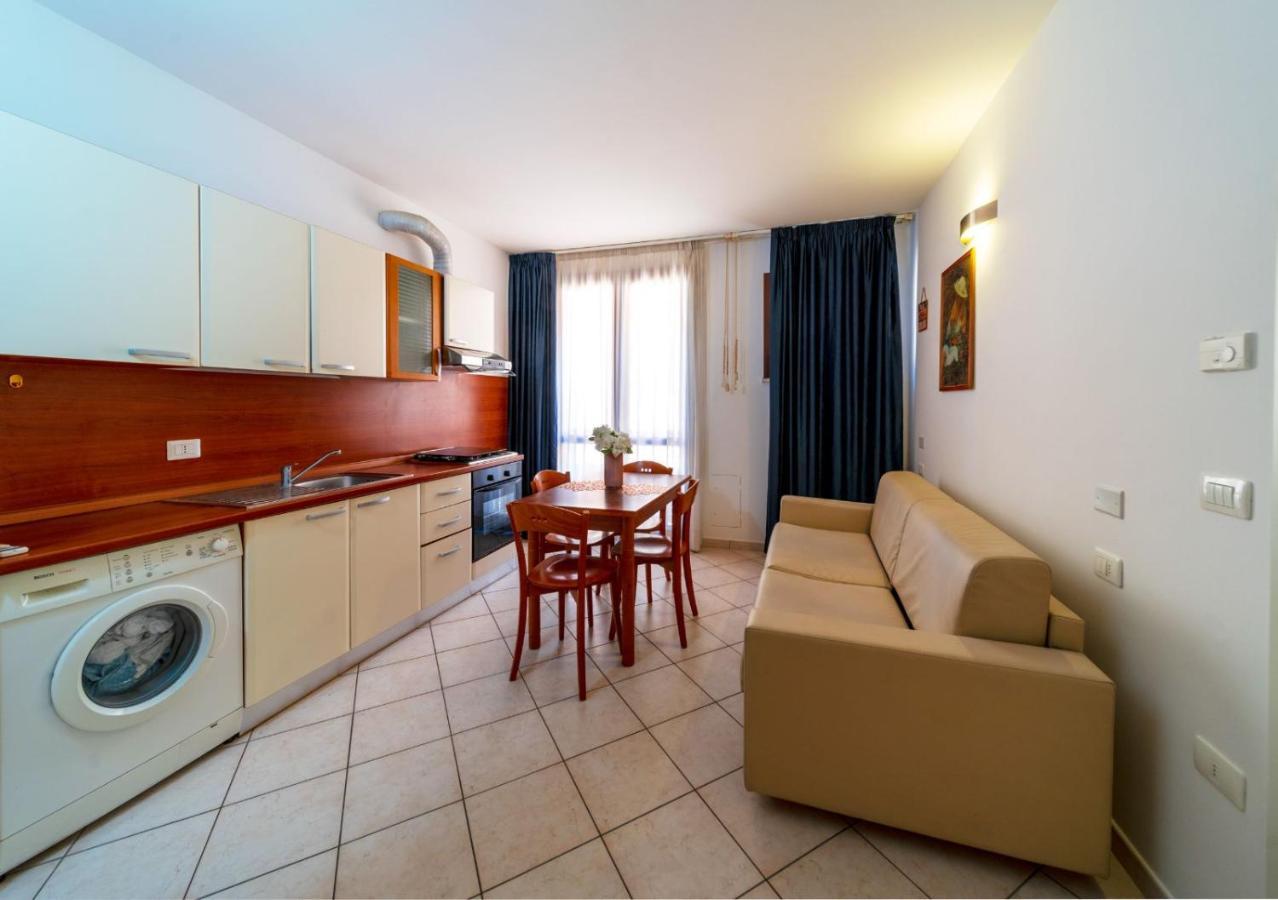 Residence Alessandra チェゼナーティコ エクステリア 写真